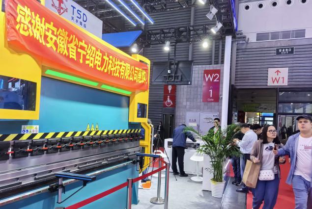 �Ϻ�����չ��ʷ��ͻ�ƣ���ˮ��ѹ����չ���ֳ�ֱǩ������˾������ʮ����            