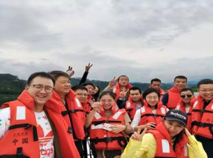��ˮ��ѹ���žٰ콨��60����ů�Ļ ��֯һ��ְ�����������